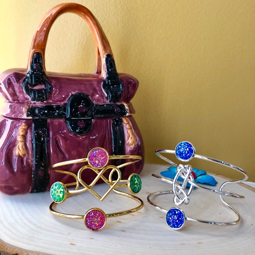 Handmade Bracelet by SassySeni